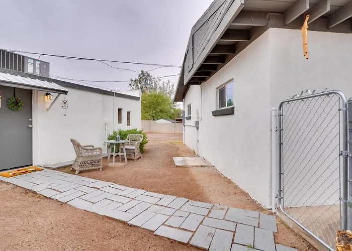 ~ 2 Mi To Of Arizona! Apartment