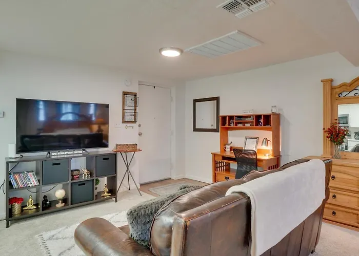 ~ 2 Mi To Of Arizona! Apartment *